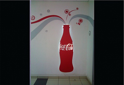 Световой декор стен Coca-Cola
